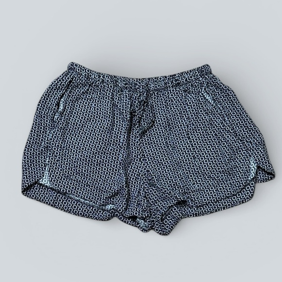 Brandy Melville Other - Brandy Melville Black & White Floral Shorts